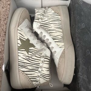 NWT ShuShop Zebra Print Sneakers with Olive Star